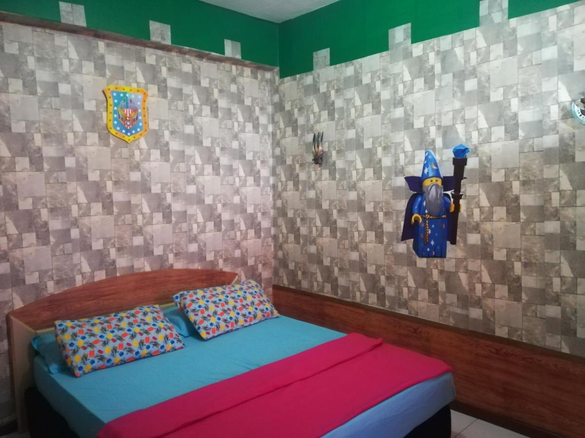 Hagia Medina Muslims Guesthouse Порт-Діксон Екстер'єр фото